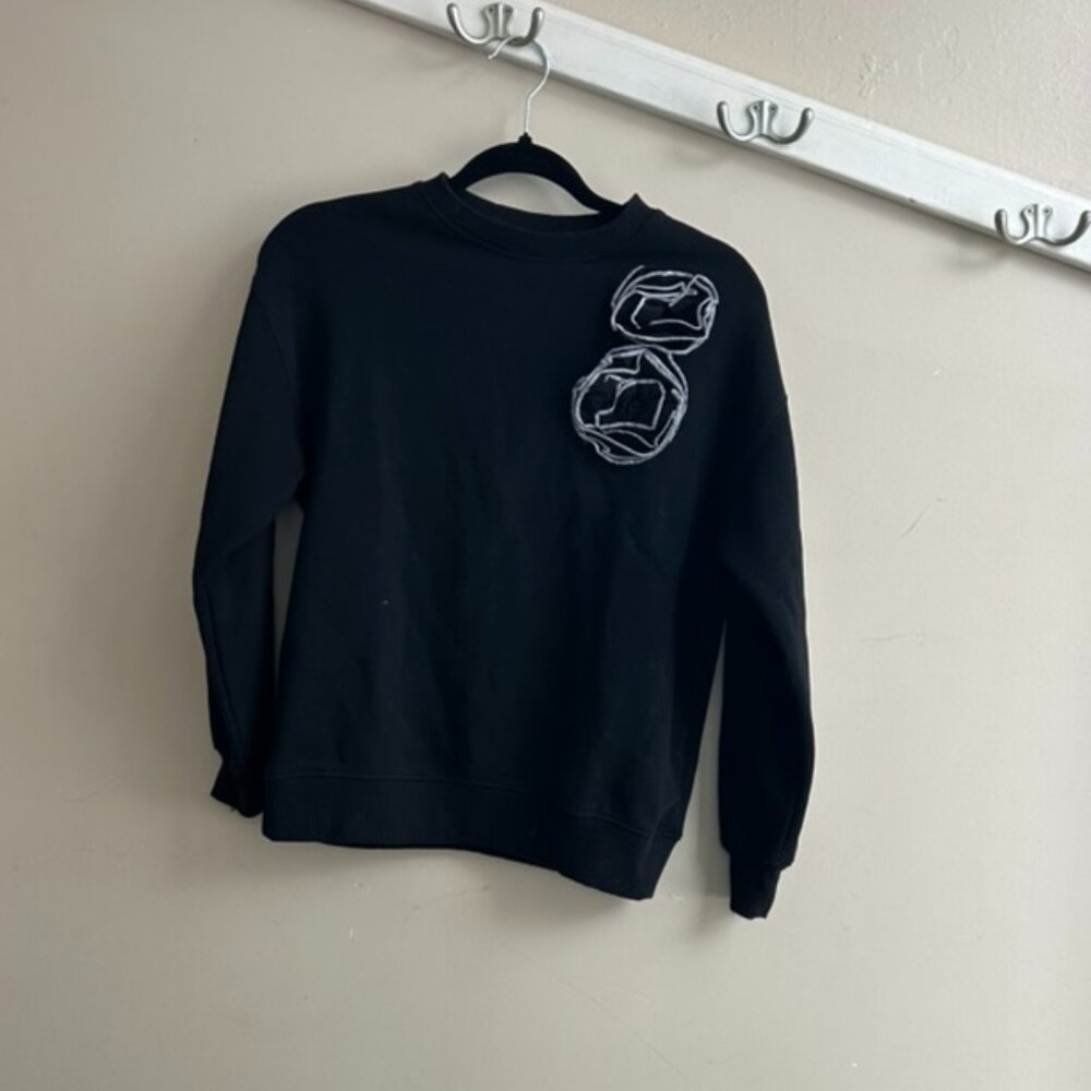 🌼🖤 Zara Kids Black Floral Sweater – Size 11–12 🖤🌼